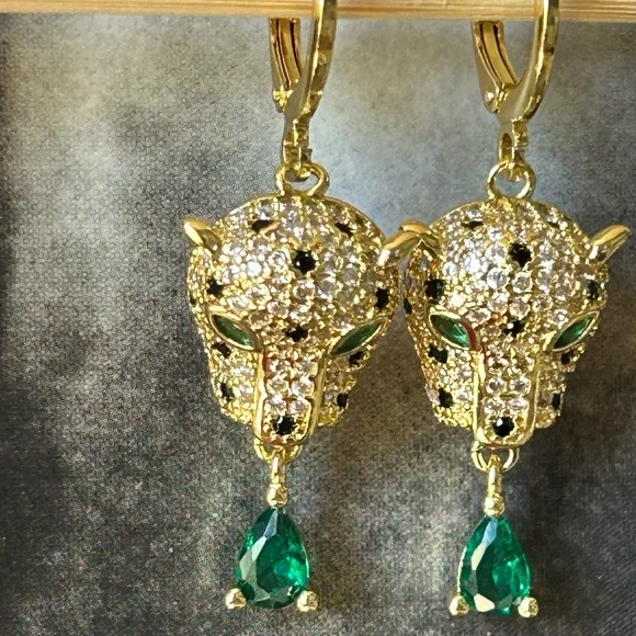 Vintage KJL Runway Leopard Head Drop Earrings with Emerald Green CZ Stones - Picture 2 of 7